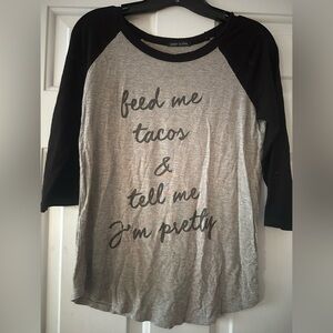 “Feed Me Tacos” Graphic Baseball Tee. Size small.‎